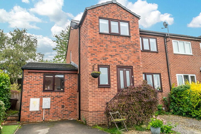 3 Bedroom Semi-Detached House For Sale In Ings Mill Drive, Clayton West, HD8