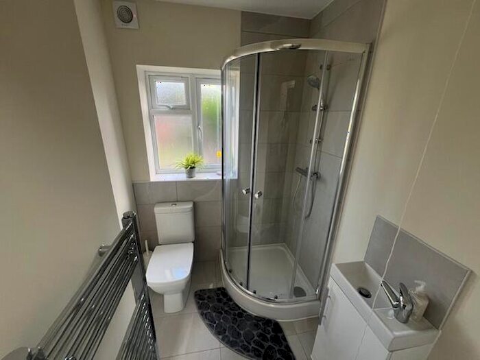 Studio To Rent In Oxford Avenue, SO14