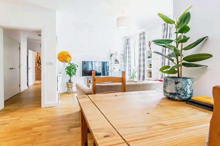 1 Bedroom Flat To Rent In Lennard Lodge, Croydon, CR0