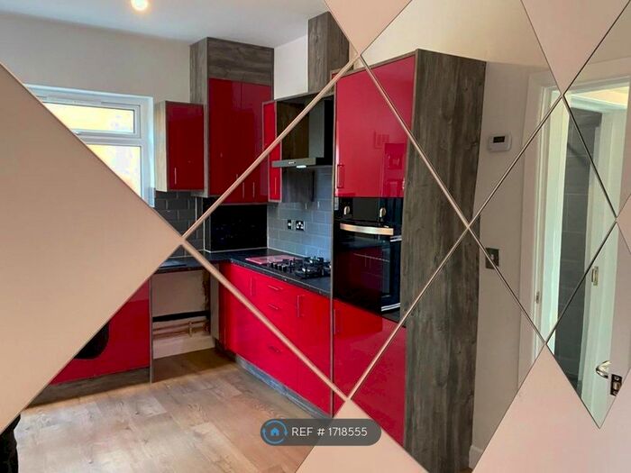 1 Bedroom Flat To Rent In Birmingham Road, Walsall, WS5