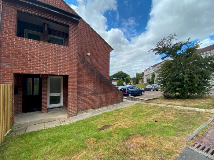 1 Bedroom Flat To Rent In Redruth Close, Plymouth PL5