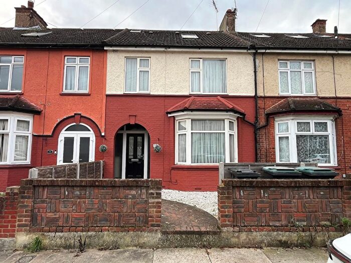 4 Bedroom Terraced House For Sale In Coulton Avenue, Northfleet, Gravesend, DA11