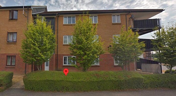 2 Bedroom Flat To Rent In Farringdon Street, Milton Keynes, Buckinghamshire, MK10