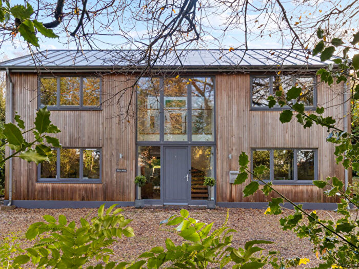 5 Bedroom Country House For Sale In Plantation Road, Liss, GU33