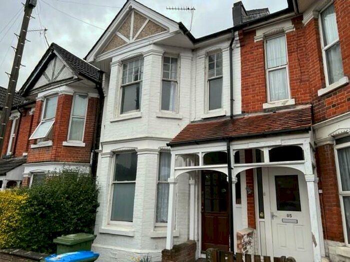 5 Bedroom Terraced House To Rent In Tennyson Road, SO17