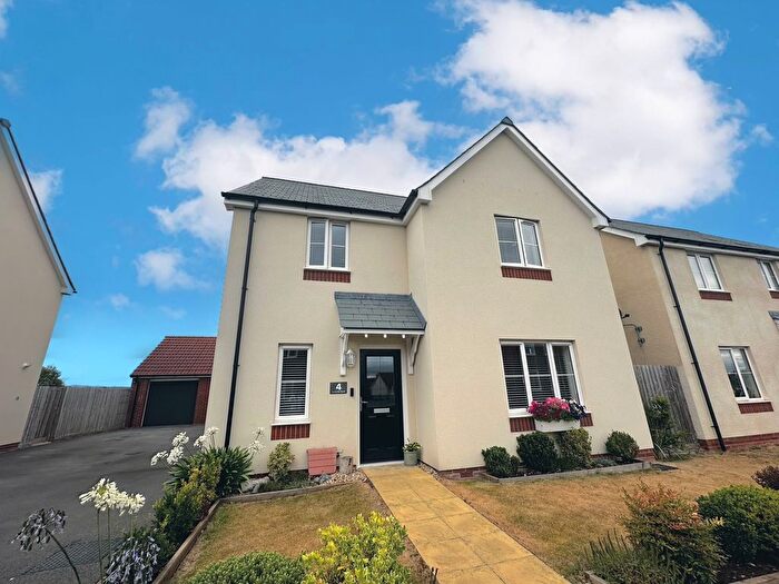 4 Bedroom Property To Rent In Luscombe Road, Taunton, TA4