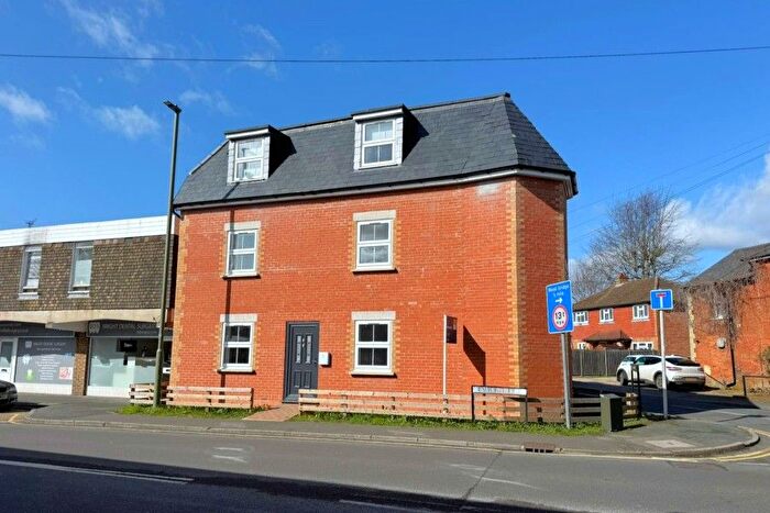 2 Bedroom Flat To Rent In St Johns, Woking, Surrey, GU21