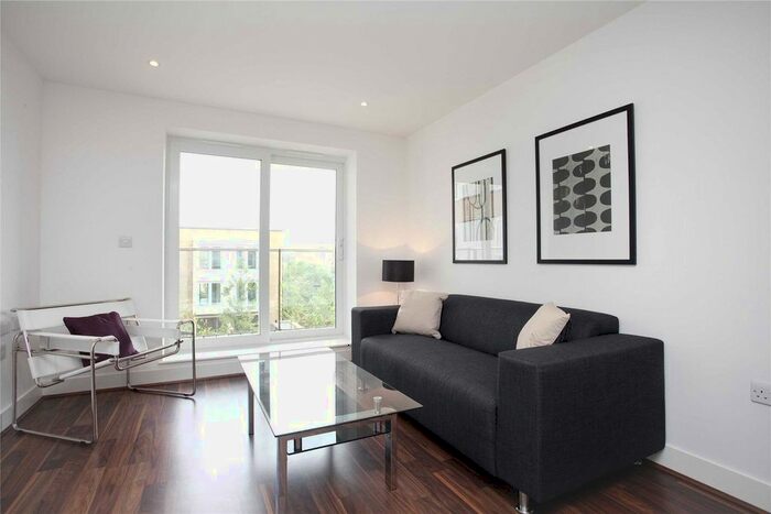 1 Bedroom Flat To Rent In Bromyard Avenue, London, W3