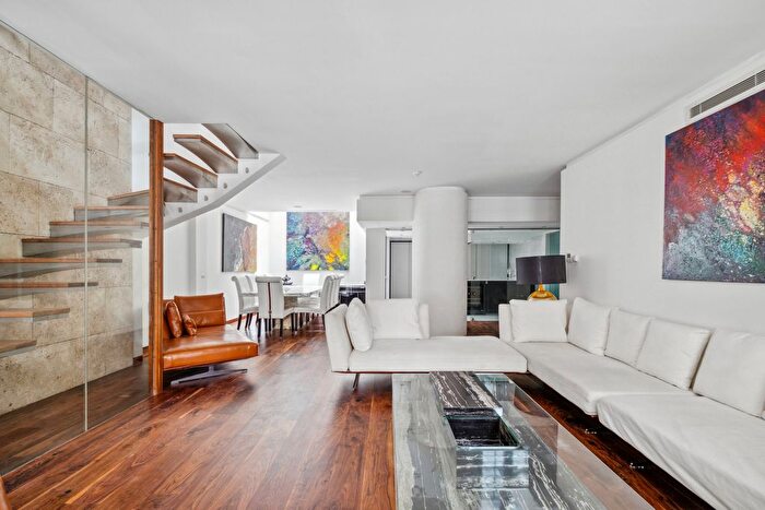 4 Bedroom Mews To Rent In Jay Mews, South Kensington, SW7