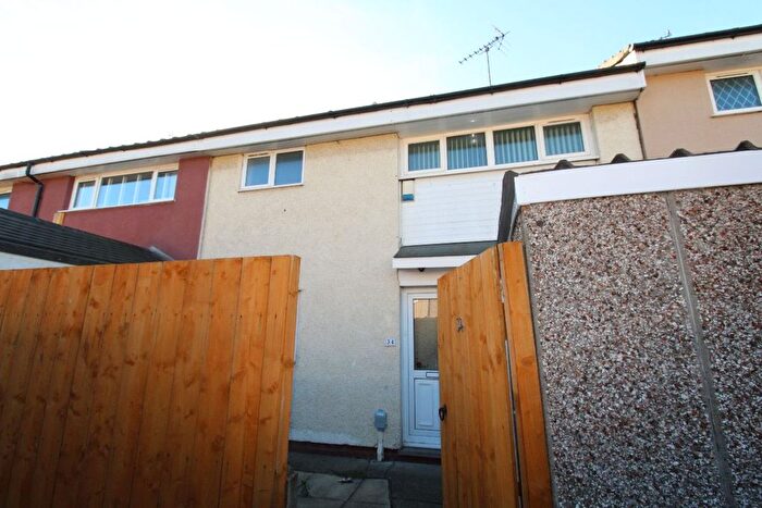 3 Bedroom Terraced House To Rent In Oakington Garth, Bransholme, Hull, HU7