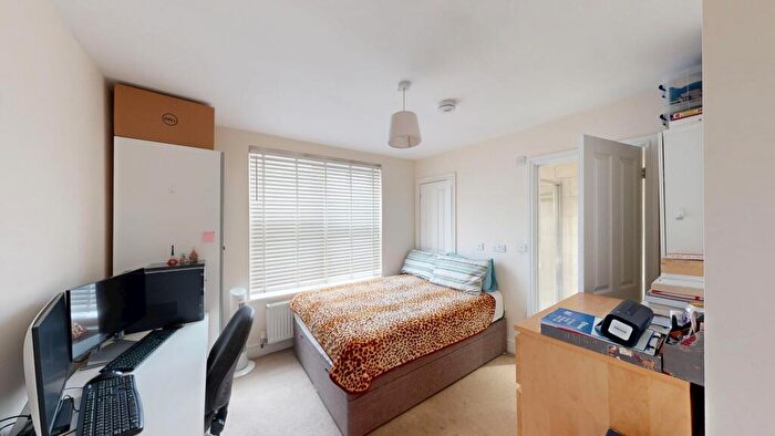 1 Bedroom House Of Multiple Occupation To Rent In Spencers Road, Crawley, RH11