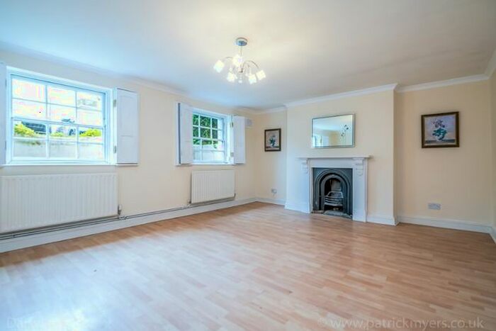 1 Bedroom Flat To Rent In Stockwell Terrace, Stockwell, London, SW9