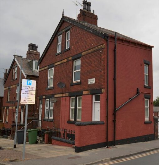 2 Bedroom End Of Terrace House To Rent In Anderson Mount, Leeds, LS8