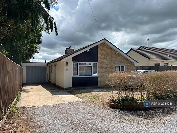 2 Bedroom Bungalow To Rent In Curzon Street, Calne, SN11