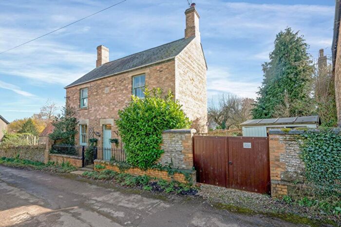 4 Bedroom Detached House For Sale In Frisby Lane, South Luffenham, LE15