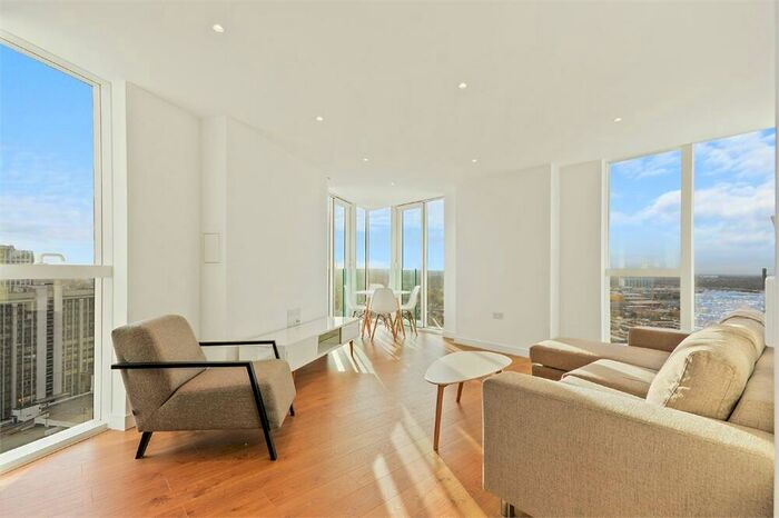 2 Bedroom Apartment To Rent In Pinnacle Apartments, Saffron Central Square, Croydon, CR0