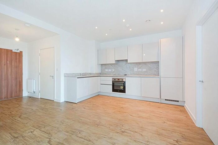 2 Bedroom Apartment To Rent In Bermondsey Heights, Bermondsey, SE15