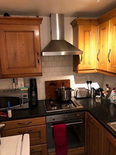 2 Bedroom Flat To Rent In Glen Street, Tollcross, Edinburgh, EH3