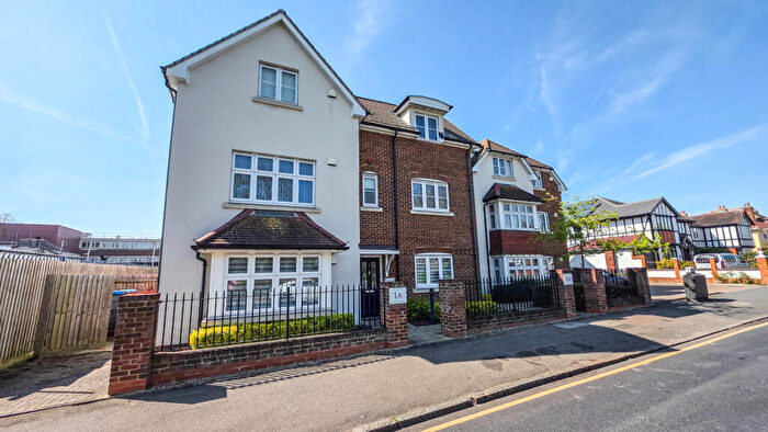 2 Bedroom Apartment For Sale In Challis Court, A Oaklands Avenue, RM1