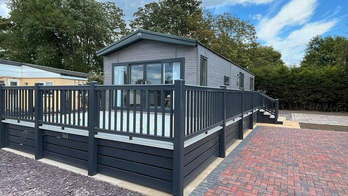 2 Bedroom Park Home For Sale In Willows Residential Park, Maltby Le Marsh, LN13