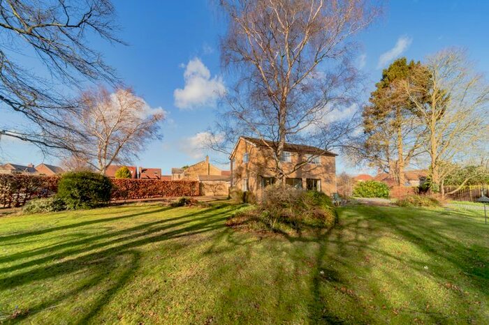 4 Bedroom Detached House For Sale In Ponds Lane, Marston, Oxford OX3