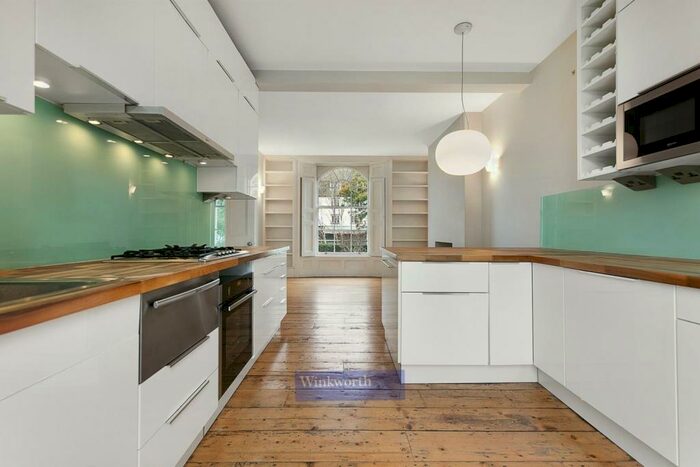 4 Bedroom Terraced House To Rent In Kennington Road, SE11