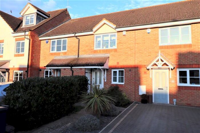 2 Bedroom Property To Rent In Insall Close, Leighton Buzzard, LU7