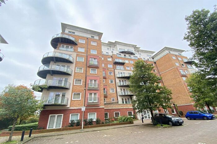 2 Bedroom Apartment To Rent In Town Centre, Basingstoke, RG21