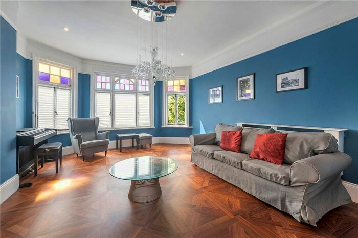 2 Bedroom Flat To Rent In Castelnau Gardens, Barnes, London, SW13