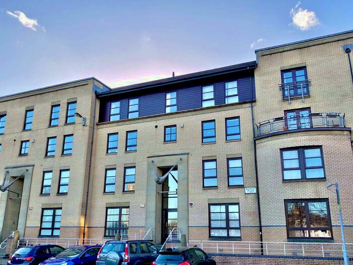 2 Bedroom Flat To Rent In Kidston Place, Glasgow, G5