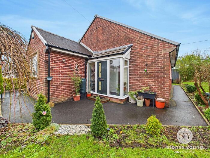 3 Bedroom Detached House For Sale In Shorrock Lane, Blackburn, BB2