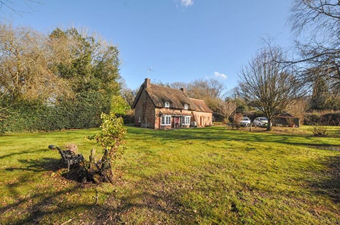2 Bedroom Property For Sale In Lower Rowe, Holt, Wimborne, BH21
