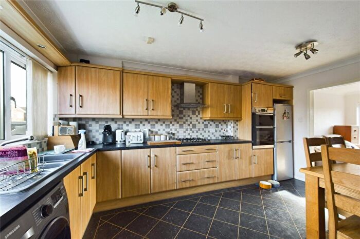 4 Bedroom Detached House To Rent In Wheatley Crescent, Bluntisham, Cambridgeshire, PE28