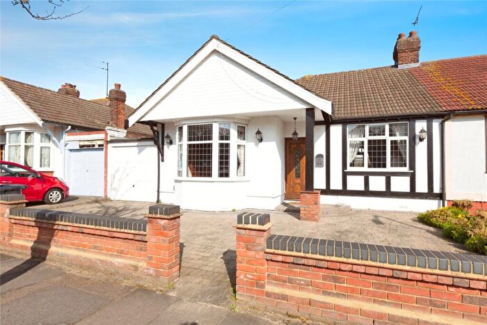 2 Bedroom Bungalow For Sale In Loudoun Avenue, Ilford, IG6