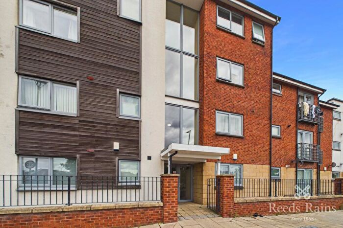 1 Bedroom Apartment To Rent In Falconwood Way, Manchester, Greater Manchester, M11
