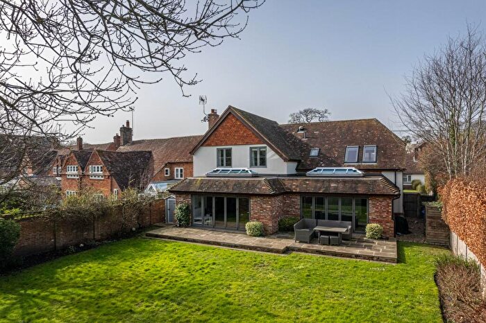 4 Bedroom Detached House For Sale In Pankridge Street, Crondall, GU10