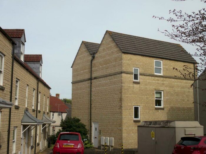 2 Bedroom Flat To Rent In Mill Court, Midsomer Norton, Radstock, BA3