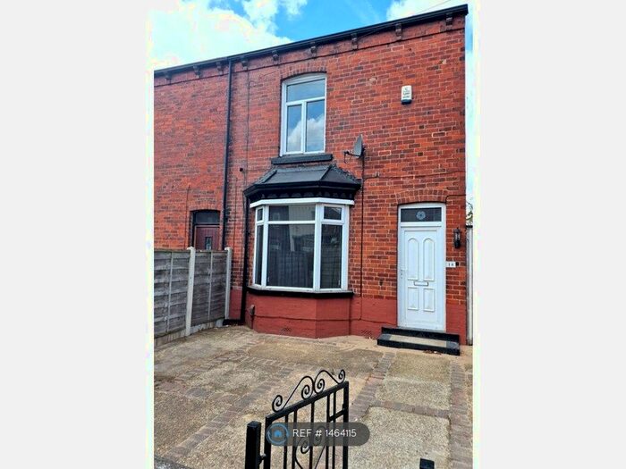 3 Bedroom End Of Terrace House To Rent In Marshall Street, Crossgates, Leeds, LS15