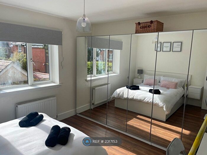 2 Bedroom Flat To Rent In Park Lodge, Boscombe, BH5