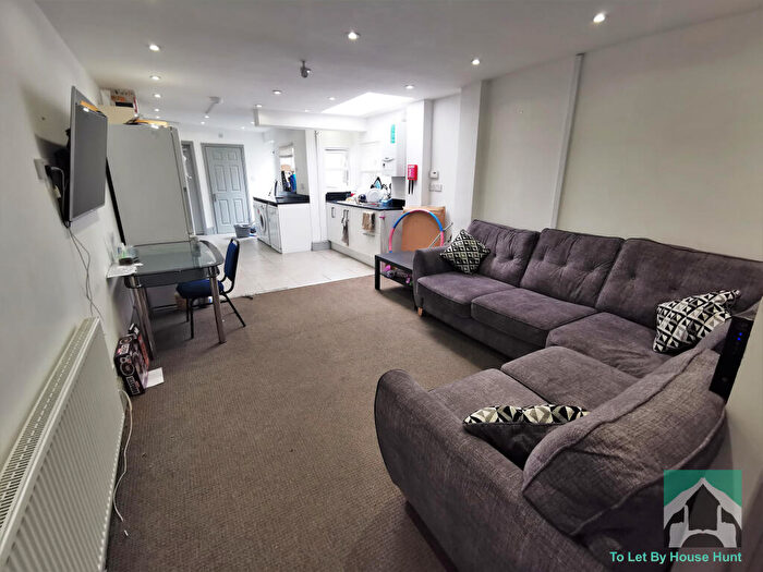 6 Bedroom Terraced House To Rent In Arley Road, Selly Oak, Birmingham, B29