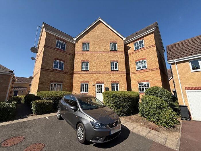 2 Bedroom Apartment To Rent In Goodman Drive, LU7