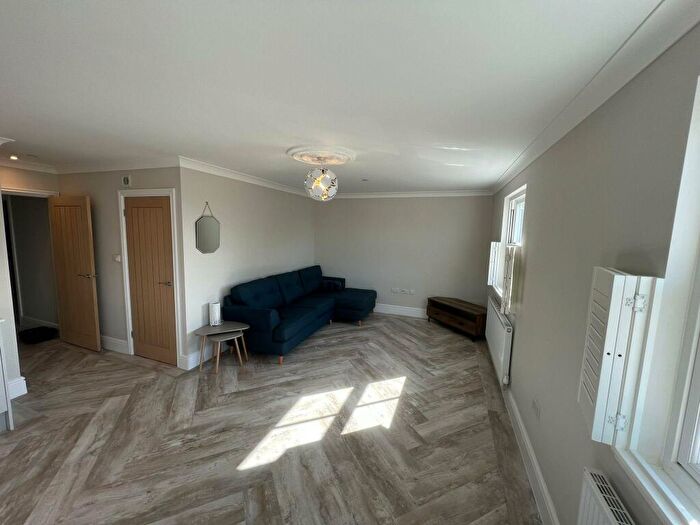 2 Bedroom Apartment To Rent In Bute Esplanade, Cardiff, CF10