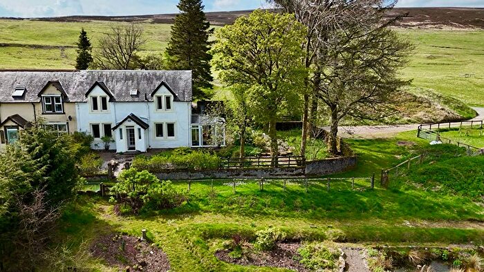 3 Bedroom Semi-Detached House For Sale In Lowther View, Leadhills, ML12