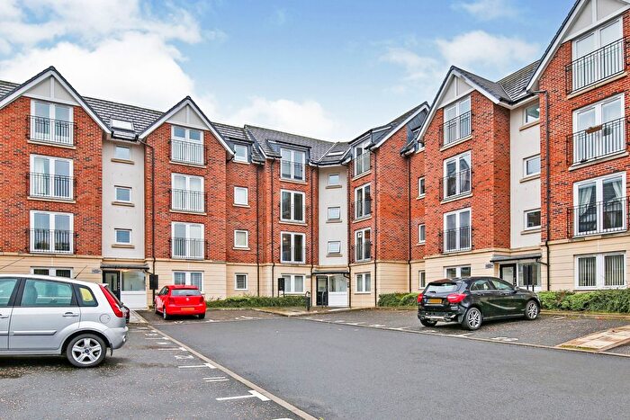 2 Bedroom Flat To Rent In Shepherds Court, Durham, DH1