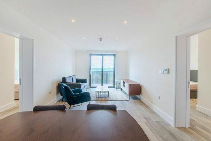 2 Bedroom Flat To Rent In Union Wharf, Greenwich, London, SE8