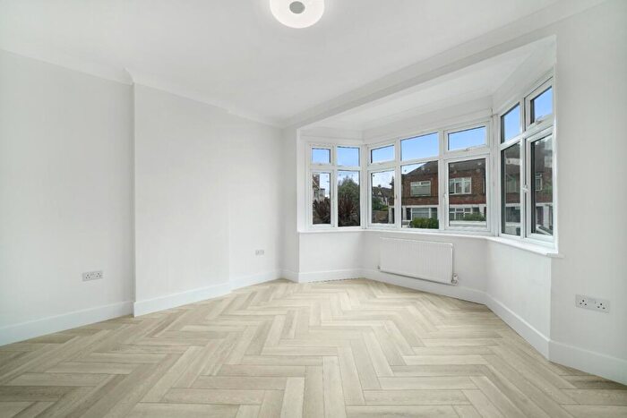 2 Bedroom Flat To Rent In Heather Park Drive, Wembley, Greater London, HA0