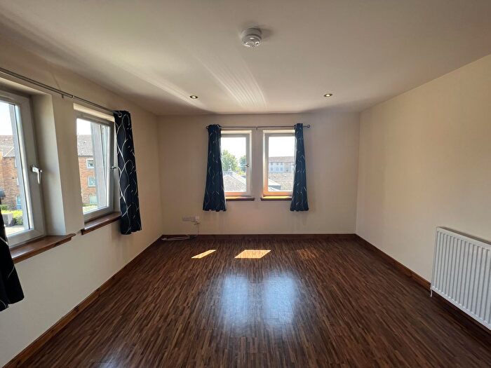 2 Bedroom Maisonette To Rent In A, North Union Street, Monifieth, Dundee, DD5