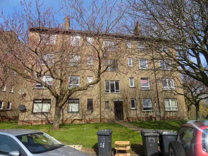 2 Bedroom Flat To Rent In Colinton Place, Dundee, DD2