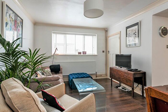 3 Bedroom Detached House For Sale In The Drove, Brighton, BN1