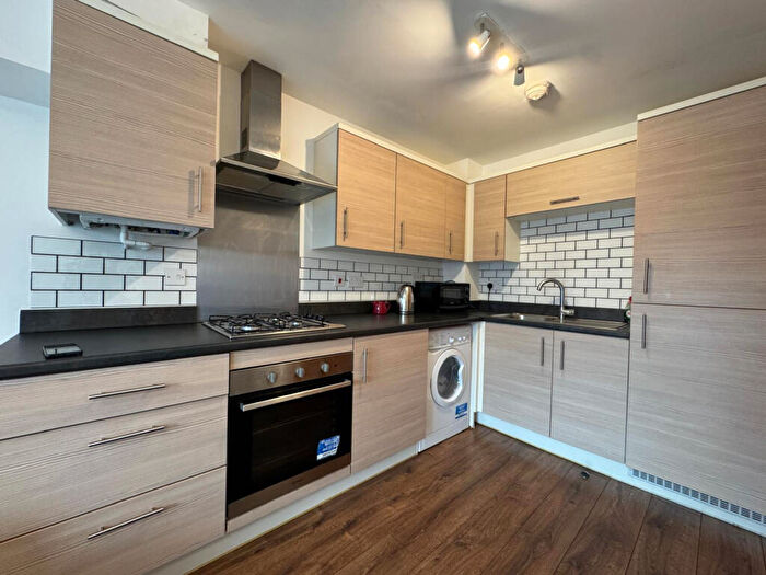 1 Bedroom Apartment To Rent In Knightsbridge Court, Salford, M3